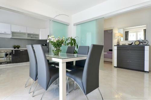 Apartment Chivas
