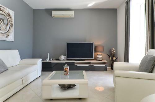 Apartment Chivas