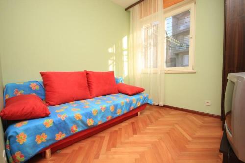 Apartment Mastrinka 7582a