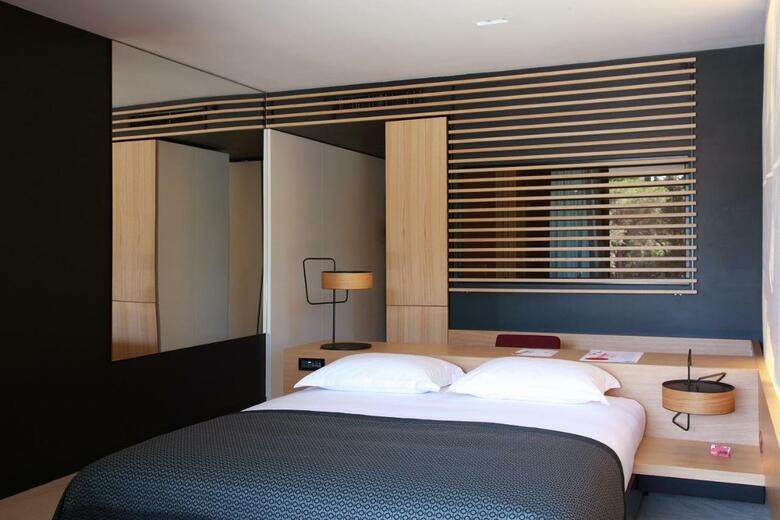 Hotel Lone