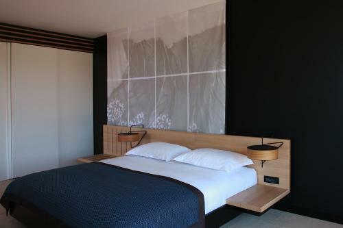 Hotel Lone