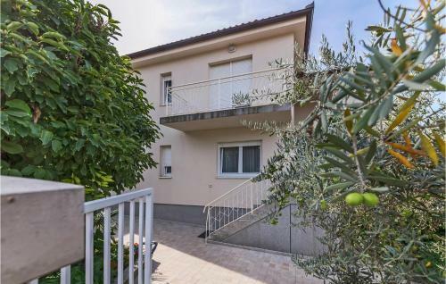Apartment Pula Menacija Priska