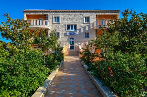Apartments Villa Iva