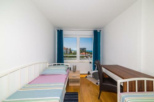 Luxuria Apartment