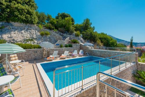 Villa Borna Apartments