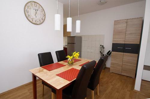 Apartamentos City Center Accommodation
