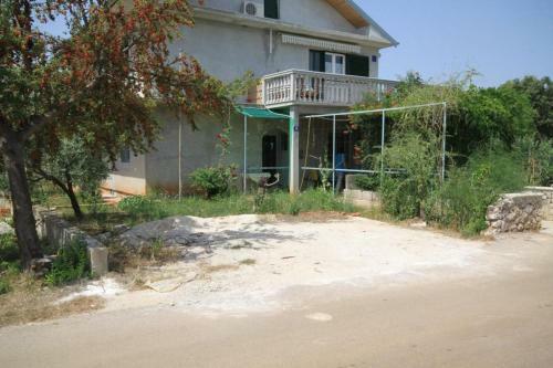 Apartment Guduce 8240b