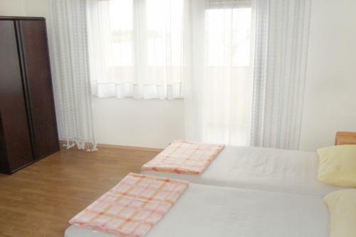 Apartment Privlaka 6300b