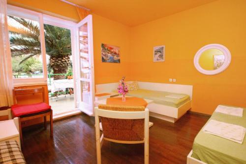 Apartamentos Studio Makarska 6644b