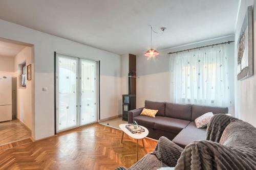 Apartment Nina