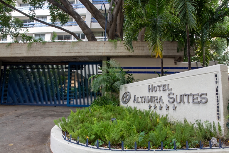 Hotel Altamira Suites