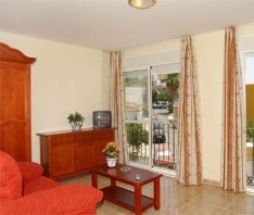 Hotel Apartamentos El Cenachero