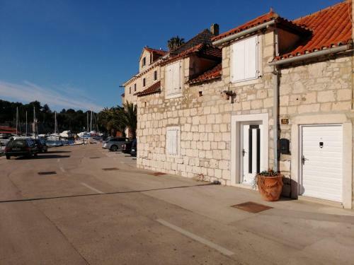 Villa Holiday Home Gariful