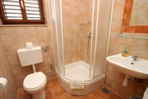 Apartments With A Parking Space Jelsa (hvar) - 8765