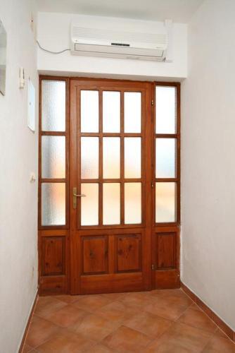 Apartments With A Parking Space Jelsa (hvar) - 8765