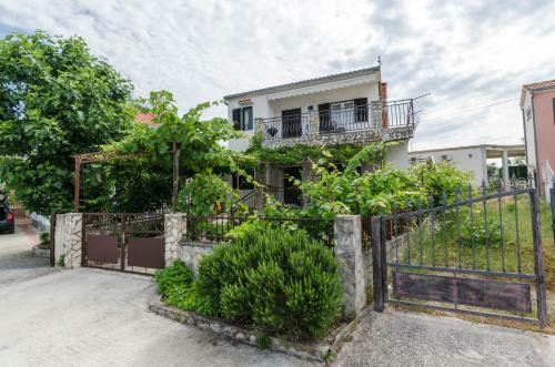 Apartment Ivica