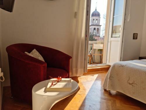 Hostal Rooms Tisa Old Town