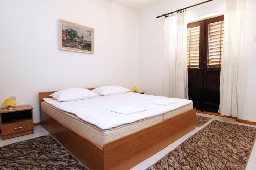 Apartments By The Sea Pag - 4119