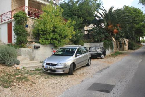 Apartments With A Parking Space Rukavac (vis) - 8489