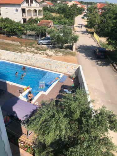 Hostal Denis Rooms And Apartments