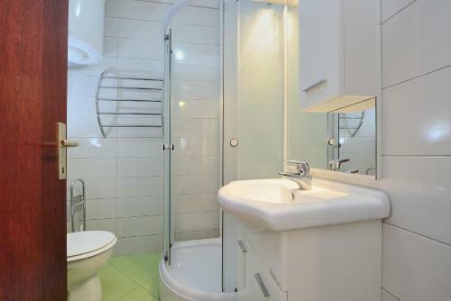 Hostal Mareta Guesthouse