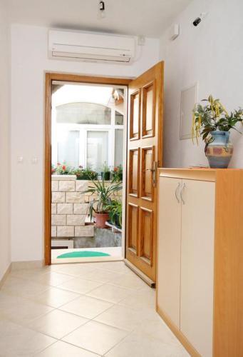 Apartamentos Studio Pucisca 5625a