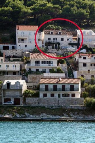 Apartamentos Studio Pucisca 5625a