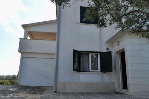 Apartment Mandalina House