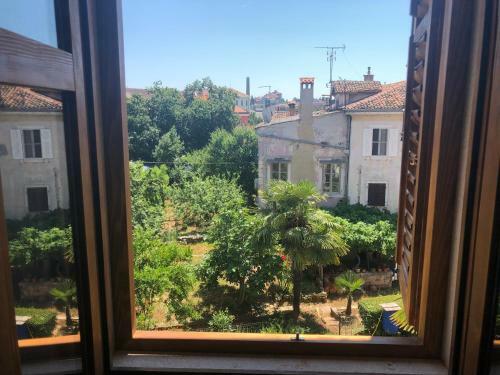 Hostal Guest House Marta