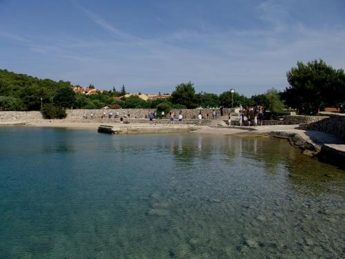 Apartments Tisno Hostin