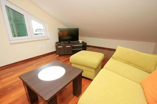 Apartments With A Parking Space Novalja (pag) - 9427