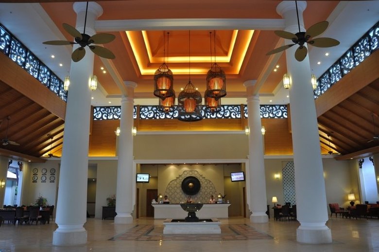 Hotel Ravindra Beach Resort And Spa