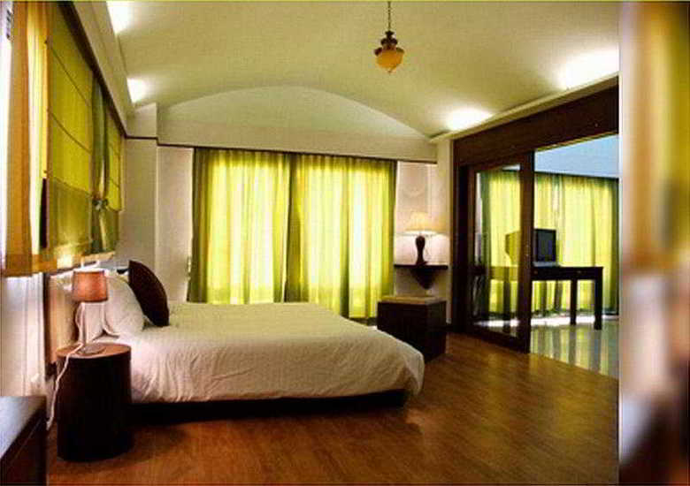 Grand Jomtien Palace Hotel