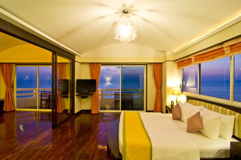 Grand Jomtien Palace Hotel