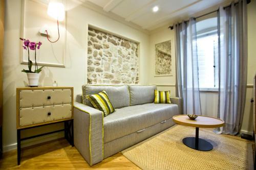 Borelli Palace Deluxe Apartments