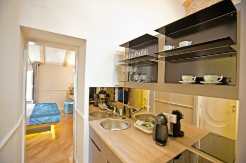 Borelli Palace Deluxe Apartments