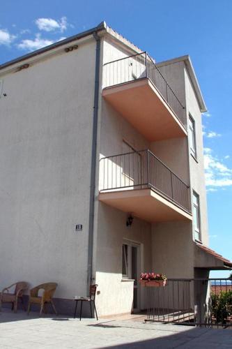 Apartments With A Parking Space Podstrana (split) - 5250