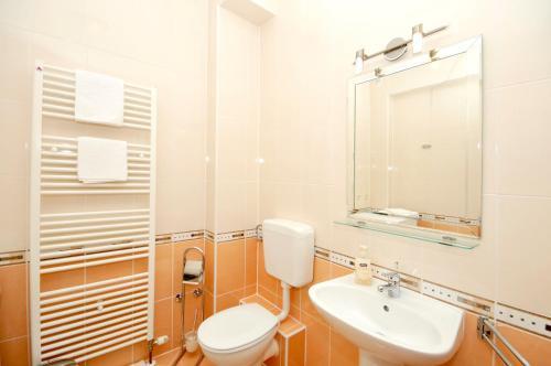 Apartments Roza