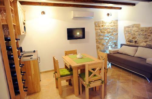 Diocletian Wine Apartment