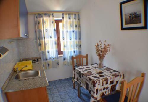 Apartments Golubic