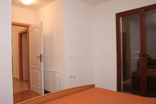 Apartment Zrnovska Banja 8335b