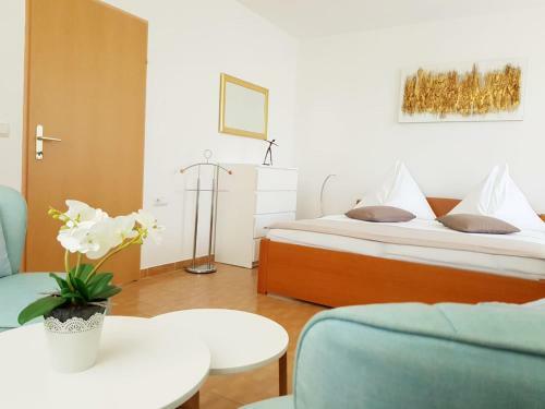 Kaja Apartments
