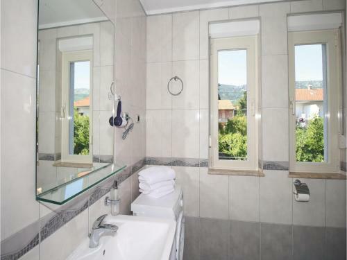 Apartment Kastel Luksic With Sea View III