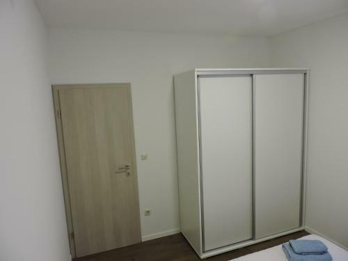 Hostal Apartments Lidus