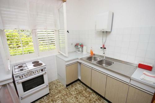 Apartment Mali Losinj 2492a