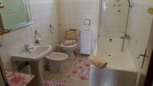 Apartamentos House Helena
