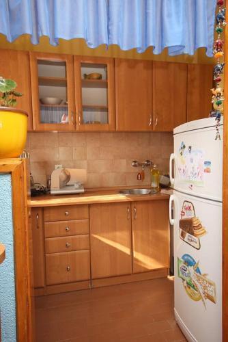 Apartments With A Parking Space Baska Voda (Makarska) - 4829