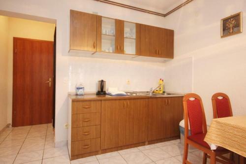 Apartment Orebic 10088b