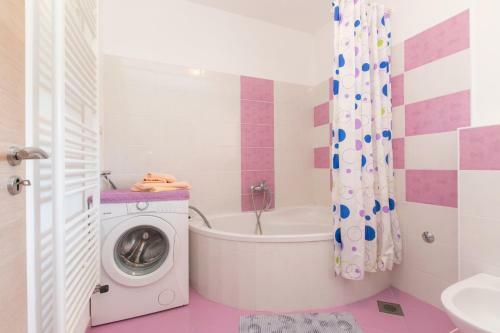 Apartment Elina