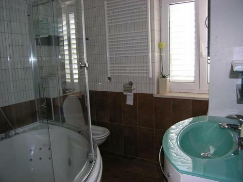 Apartment Postira 11428a